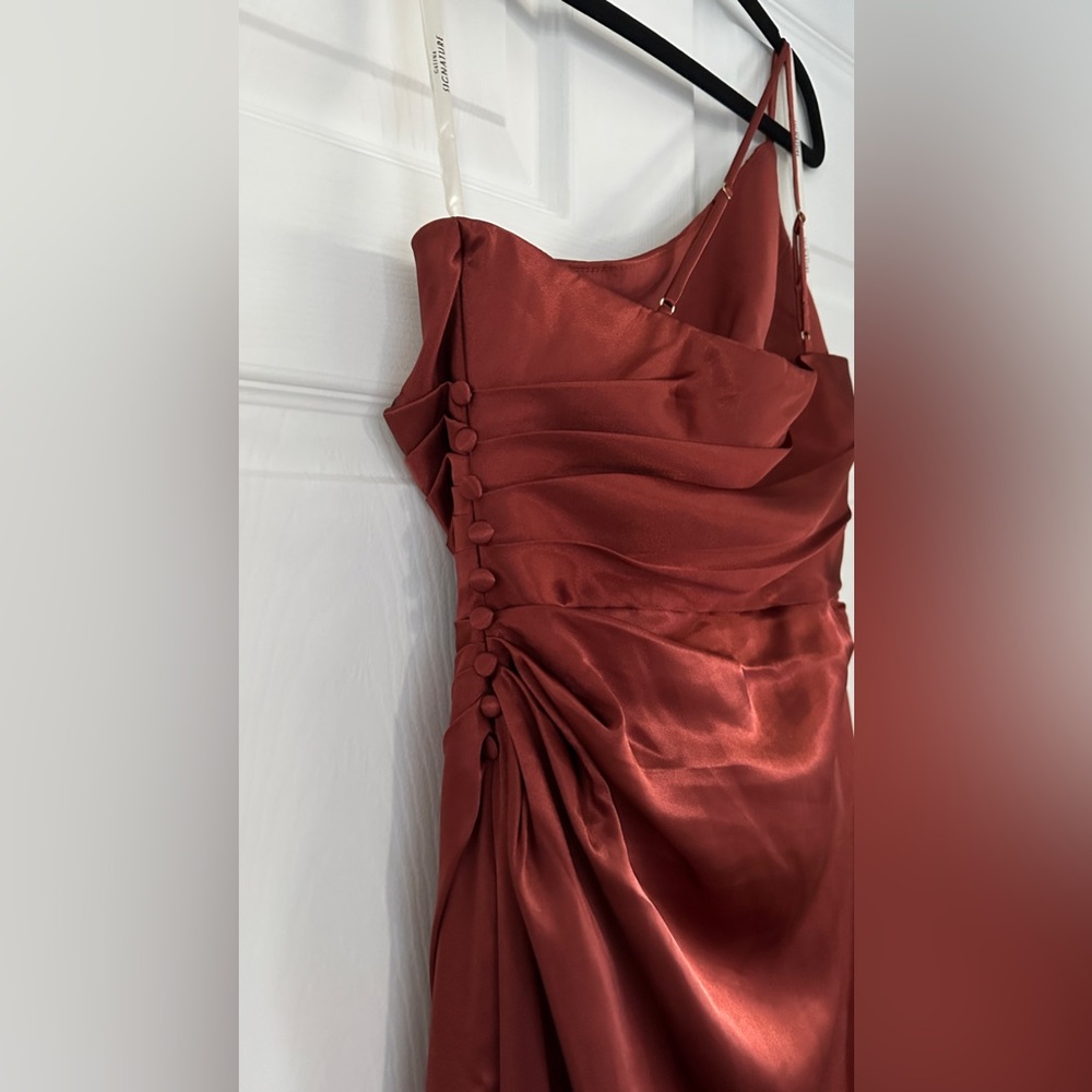 David's Bridal Dress | Charmeuse Draped One-Shoulder with Slit in Cinnamon - Picture 8 of 9